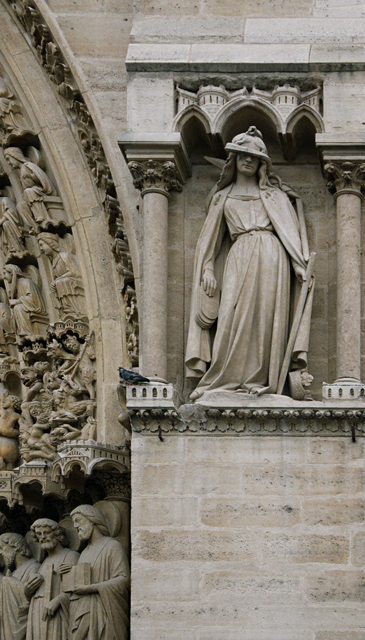 P2-10b-Notre-Dame-ext