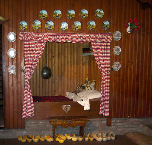 Dutch Bed